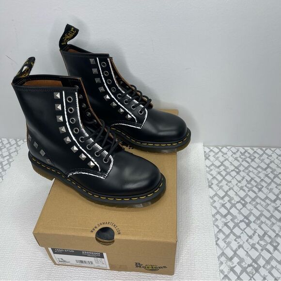 Dr MARTENS Men's 1460 Stud Rolled Vintage Black Boot Size 7 EU 39 - Picture 8 of 8
